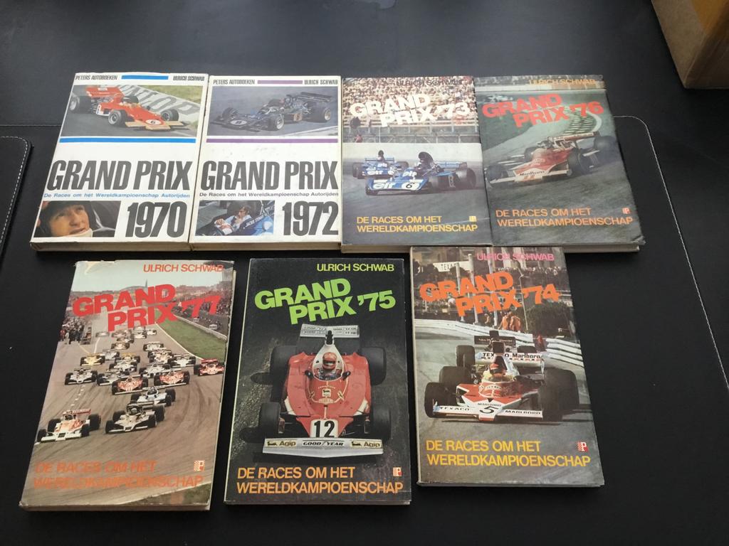 Grand Prix boeken 1970, 1972, 1973, 1974, 1975, 1976, 1977, Ophalen of Verzenden, Gelezen, Algemeen