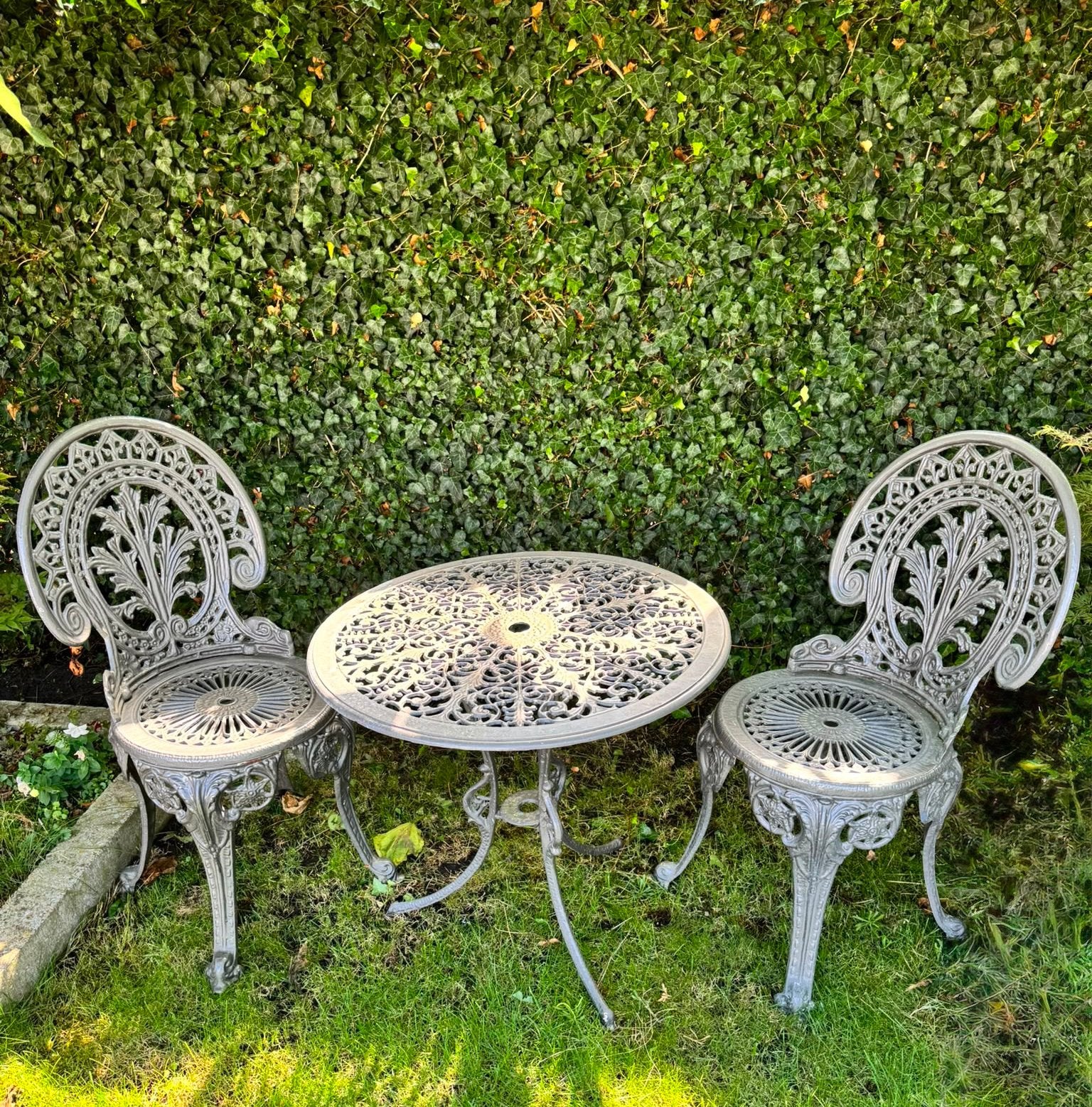 Bistro set, Ophalen, Zo goed als nieuw, Overige materialen, 2 zitplaatsen