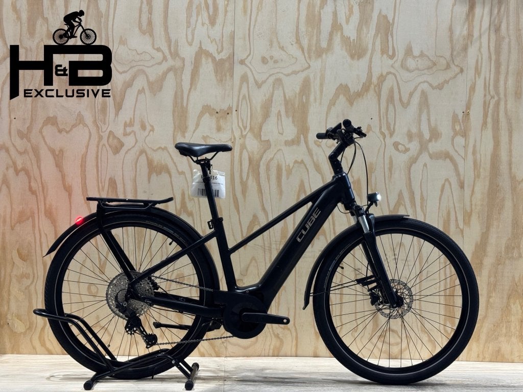 Cube Touring Hybrid Pro 625 E-Bike Shimano Cues
