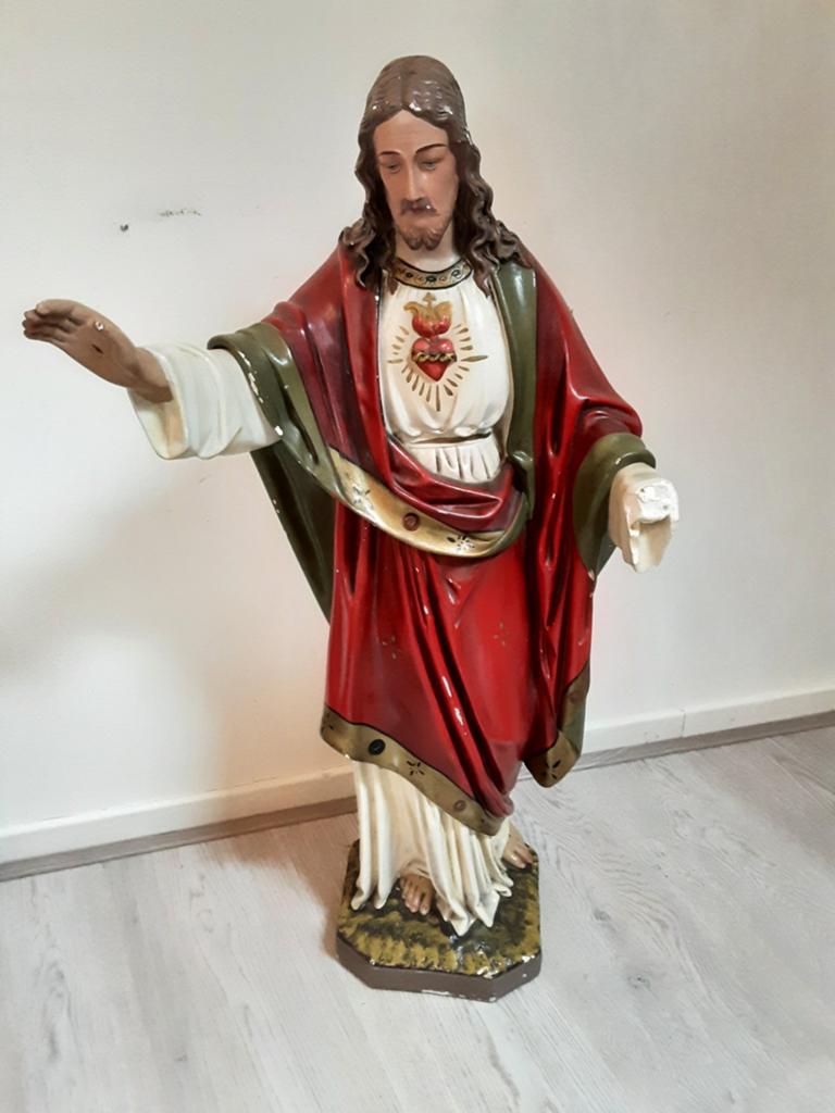 Heilig hartbeeld, Ophalen