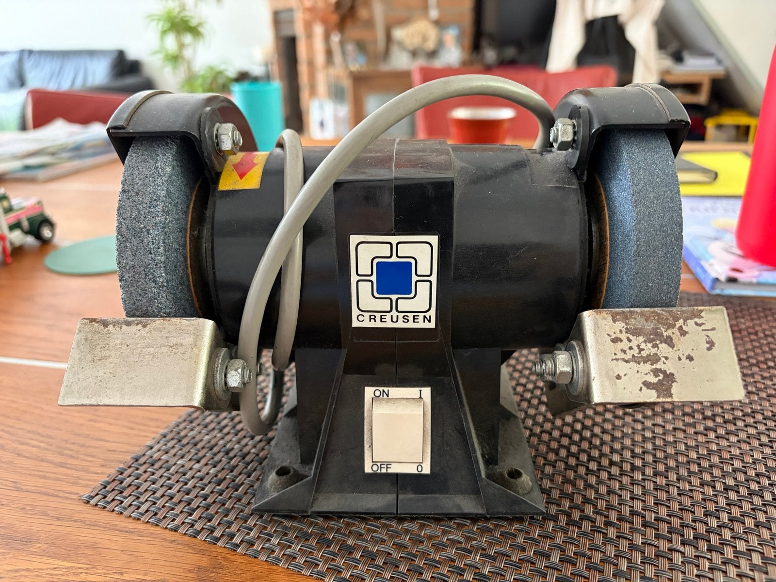 Creusen Werkbankslijpmachine - Degelijk en Betrouwbaar, Ophalen, Gebruikt, Minder dan 700 watt, Werkbankslijpmachine