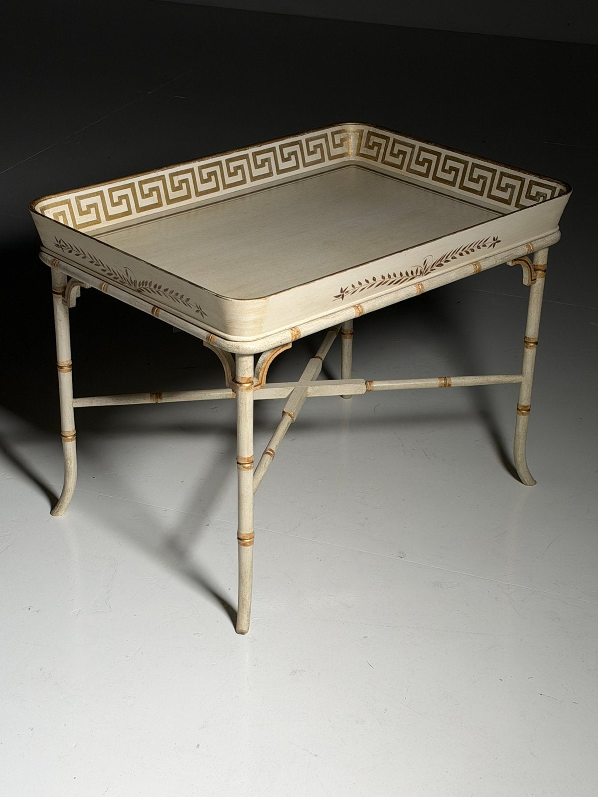 Faux Bamboo Tray Table bijzettafel, Antiek en Kunst, Ophalen of Verzenden