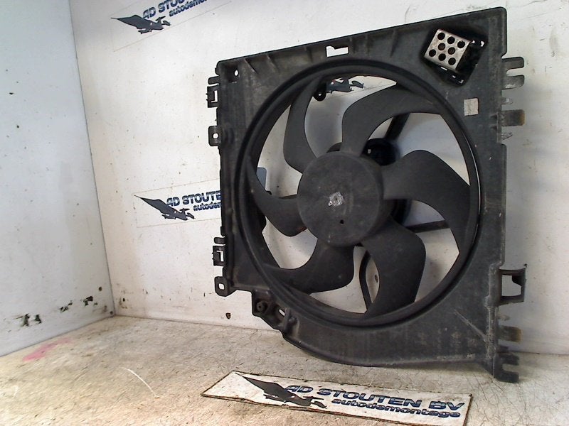 Koelventilator Renault Modus/Grand Modus (JP) 1831448K00, Gebruikt, Renault Deutschland AG, Dialog.deutschland@renault.de, Peter-Huppertz-Straße 5, Köln 51063, , Duitsland