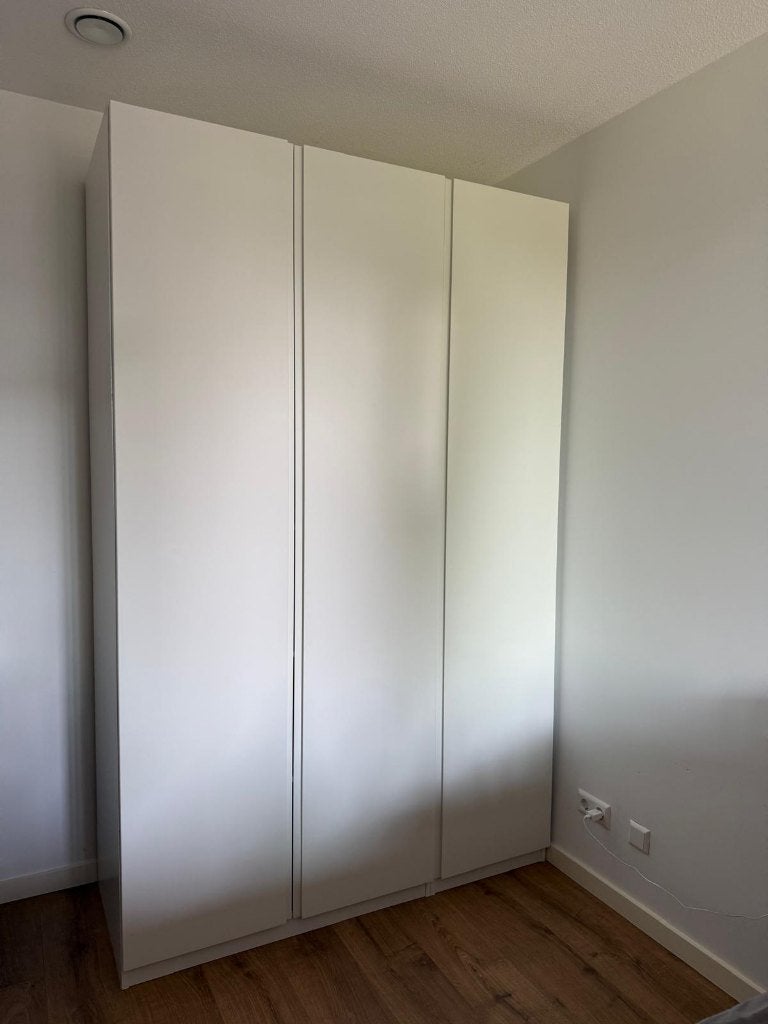 Ikea Pax kast wit, Huis en Inrichting, Kasten | Kledingkasten, Ophalen, Met deur(en), Gebruikt, 100 tot 150 cm