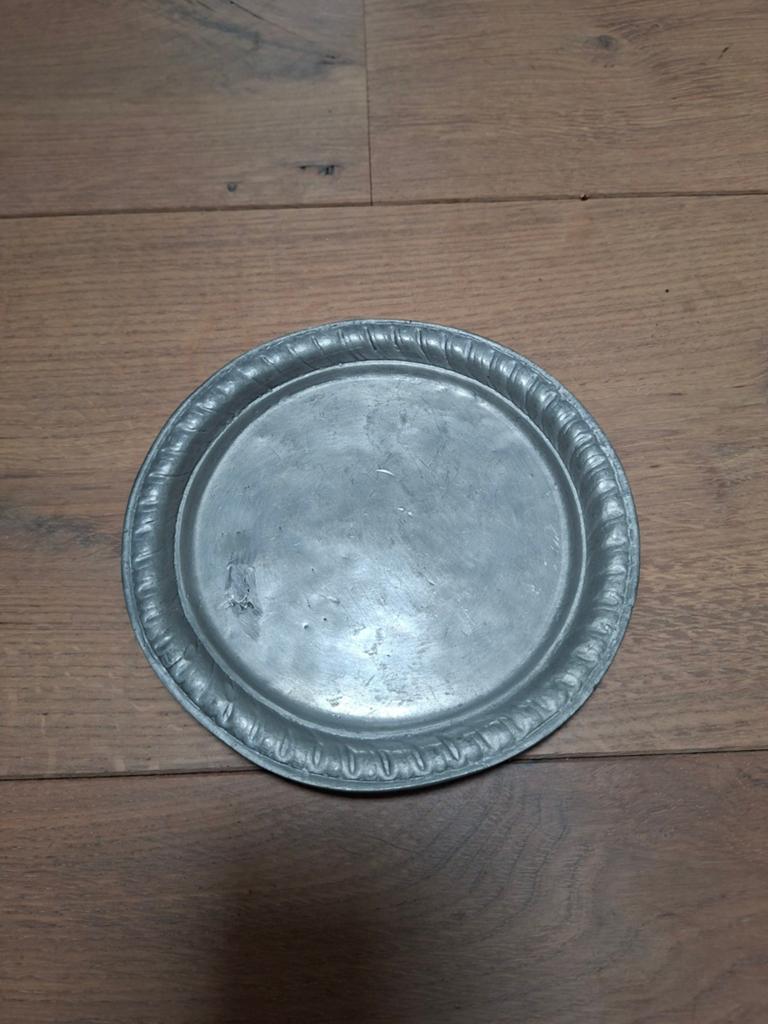 Tinnen bord, diameter 16 cm, Ophalen