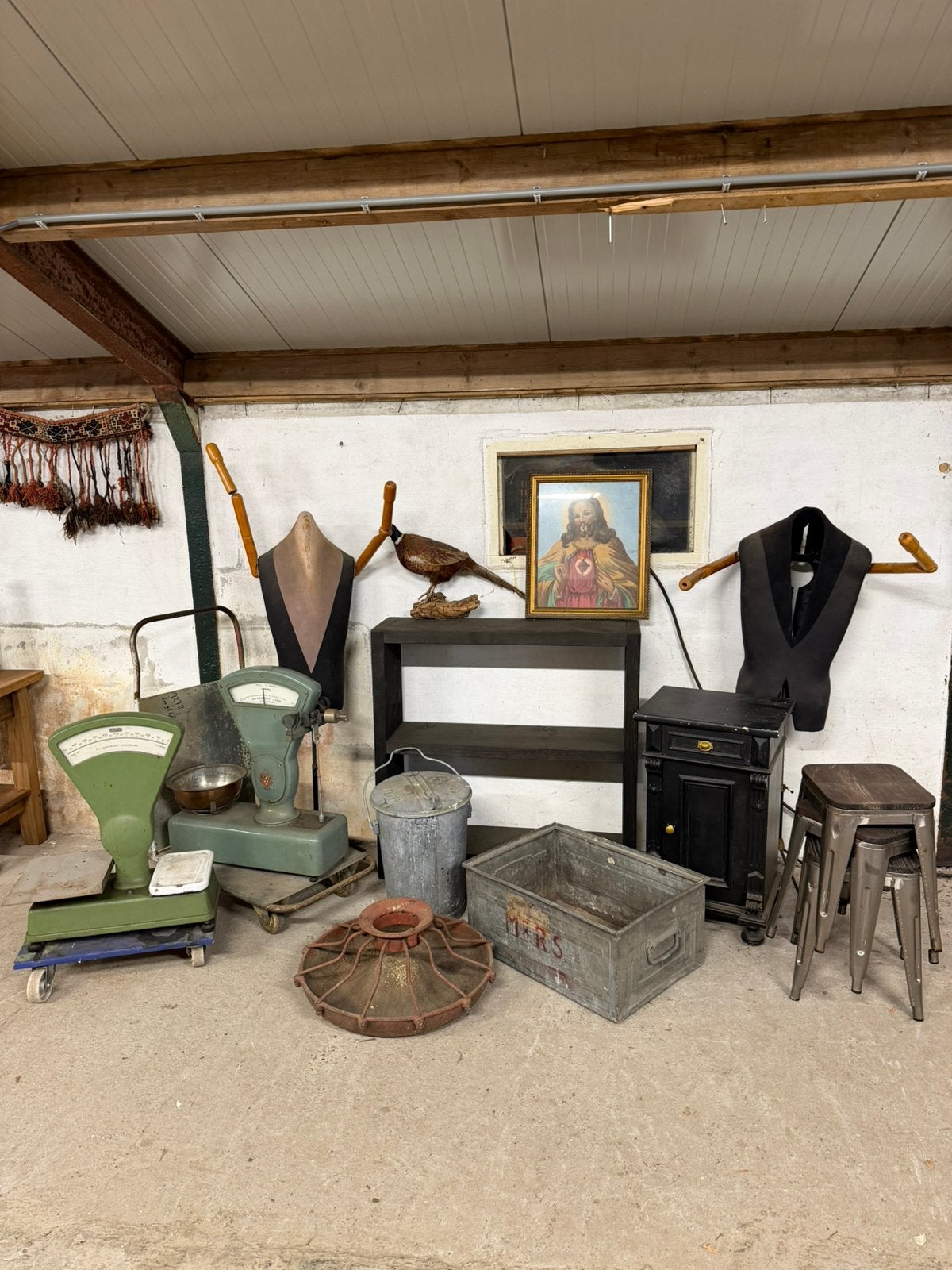 Diverse brocante en decoratie meubels curiosa enz, Ophalen