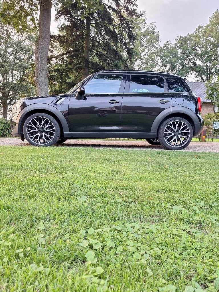 Foto 6 van Mini Countryman 1.6 Cooper 2017 Zwart John Cooper Works JCW
