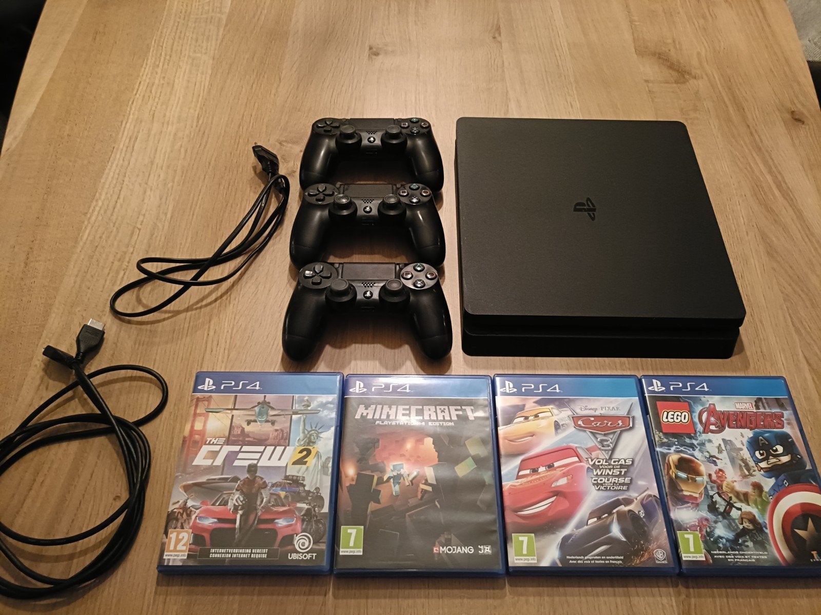 PS4 slim (1TB), Ophalen, Met games, Zo goed als nieuw, 1 TB