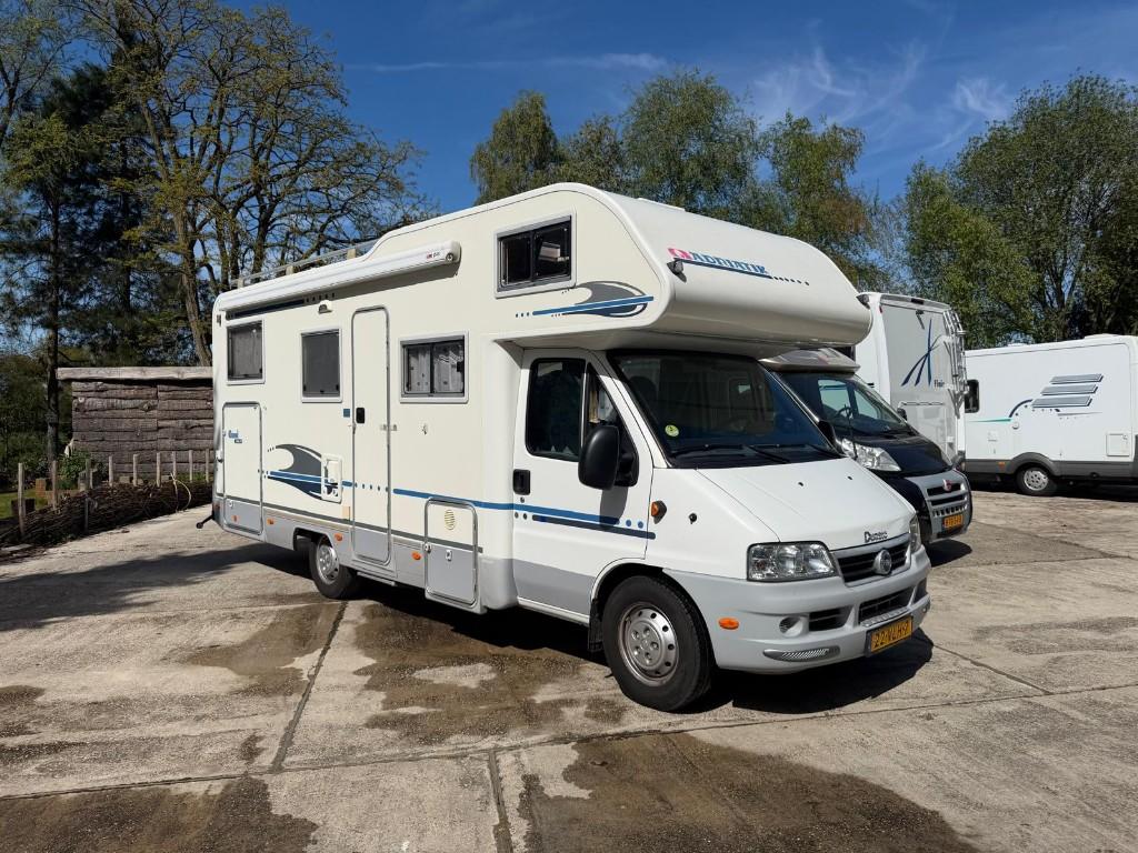 Adria 660SP Alkoof, airco, B rijbewijs, 6 pers, trekhaak!, Alkoof, Ringverwarming, Luifel, Fiat