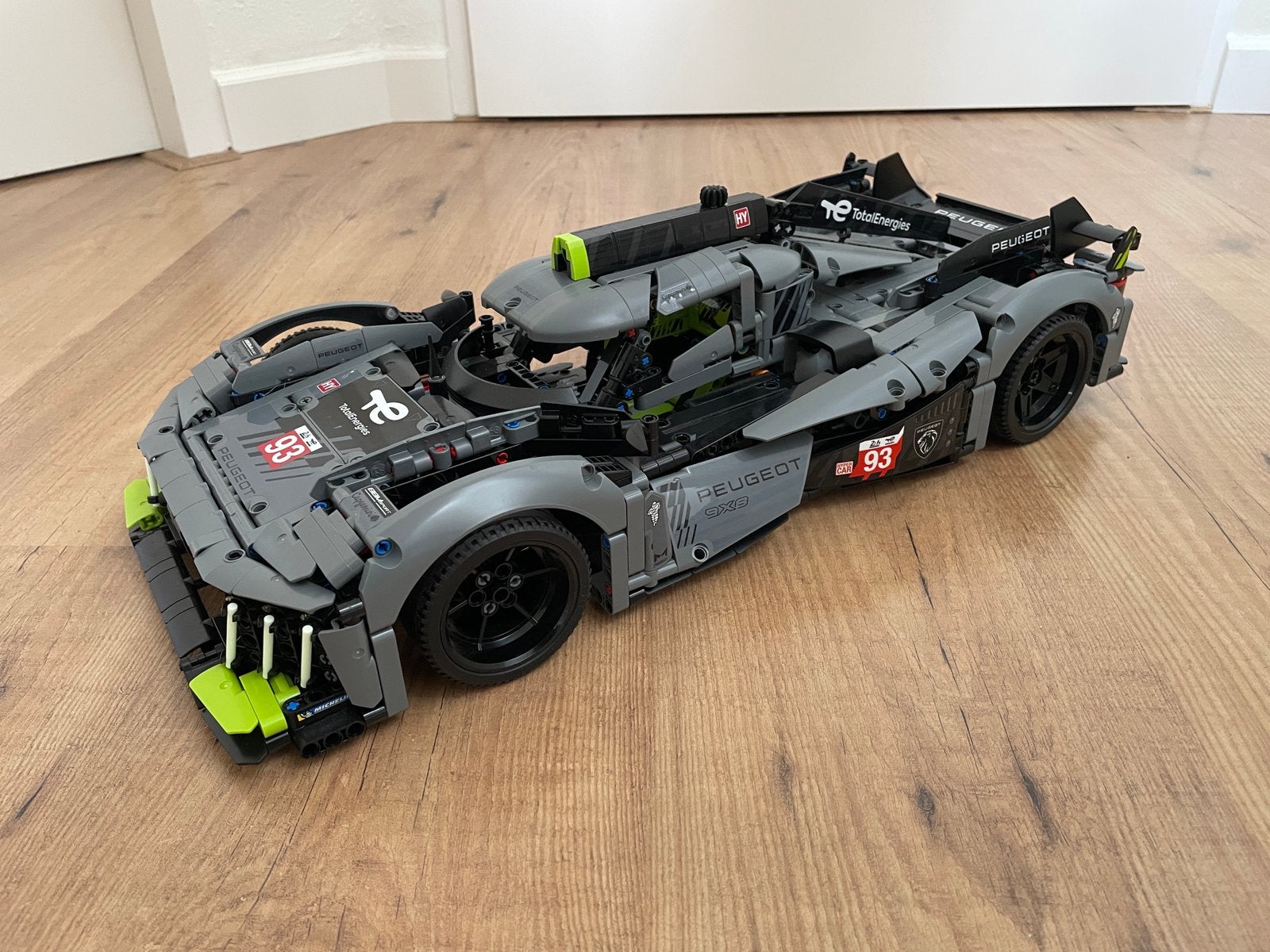 LEGO Technic Peugeot 9X8 24H Le Mans Hybrid Hypercar, Ophalen, Zo goed als nieuw