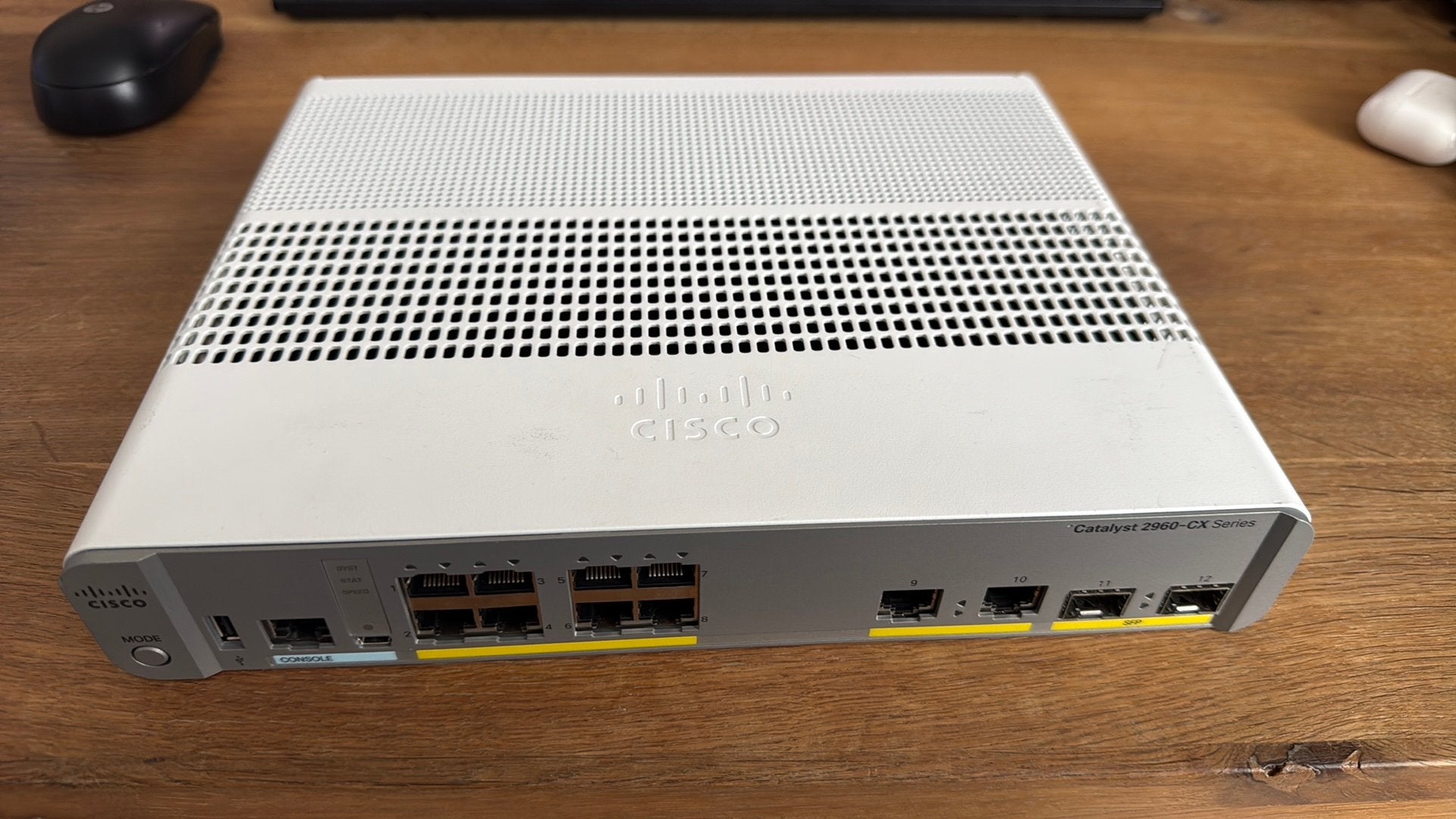 Cisco WS-C2960CX-8TC-L, Ophalen of Verzenden, Zo goed als nieuw