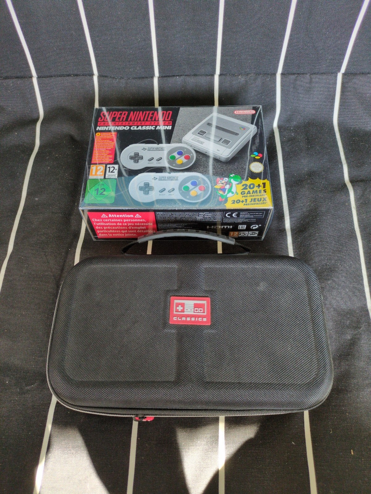 Nintendo SNES Mini CIB + adapter, carry case & boxprotector, Spelcomputers en Games, Spelcomputers | Nintendo Super NES, Ophalen of Verzenden
