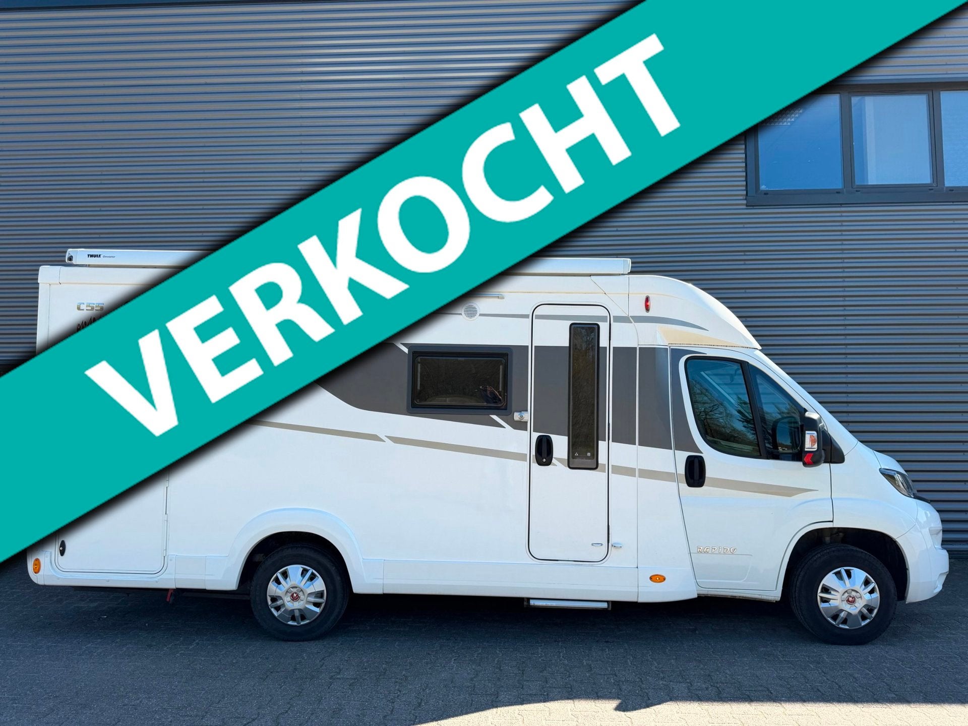 Rapido C55 NIEUWSTAAT Dak-airco 26.961km Enkele bedden Lithi, Caravans en Kamperen, Afzuigkap, Elektrische ramen, 6 tot 7 meter