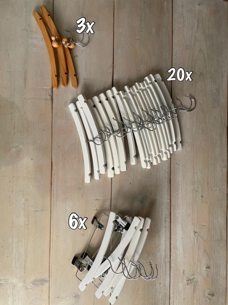 Mooie houten kledinghangers voor baby/kind!, Ophalen, Zo goed als nieuw, Hout, Kinderen