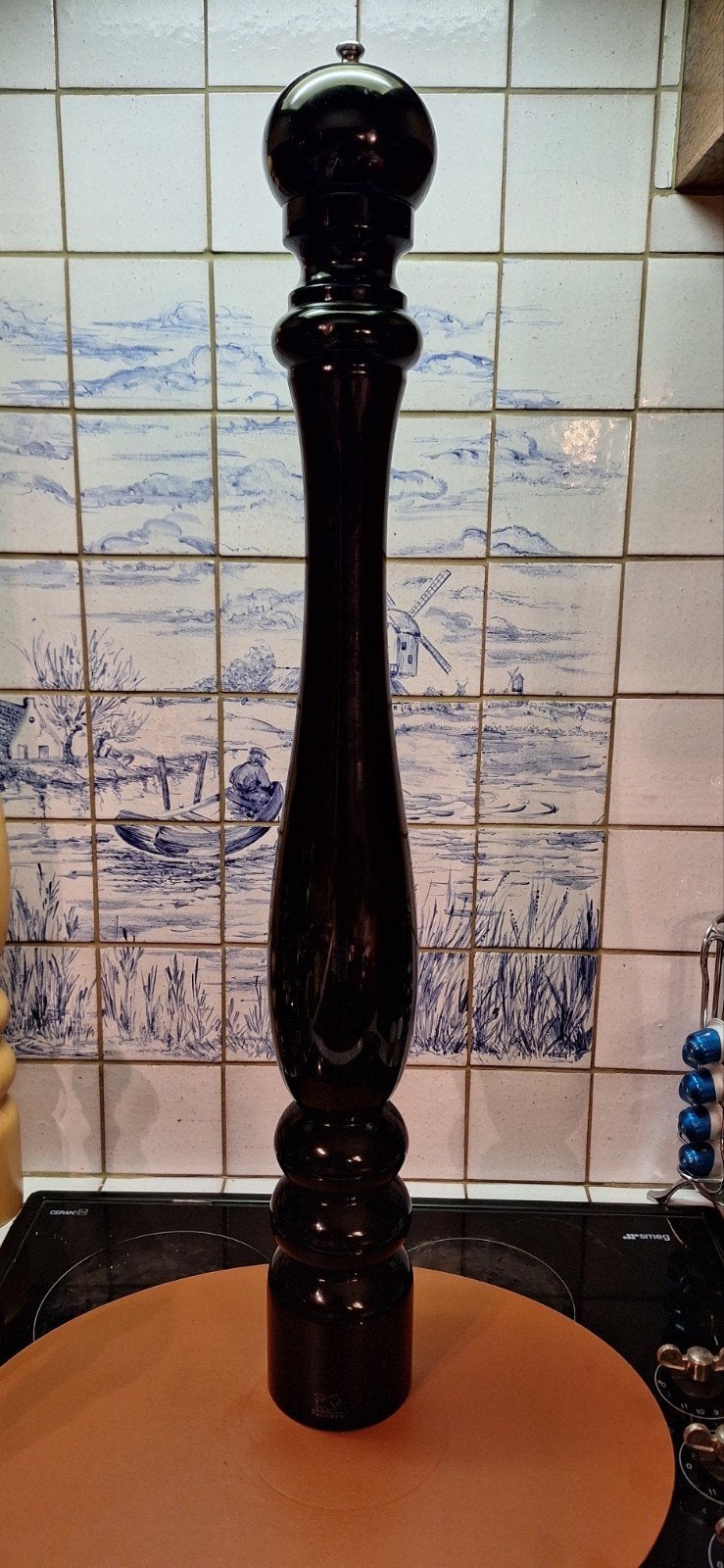 Peugeot pepermolen 80cm zwart gelakt - model Paris als nieuw, Huis en Inrichting, Overige typen, Hout, Ophalen of Verzenden, Zo goed als nieuw