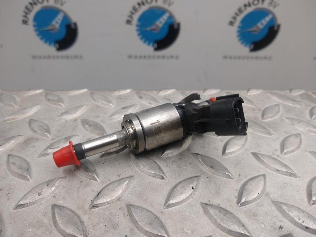 RENAULT MEGANE BRANDSTOF INJECTOR / VERSTUIVER 2016, Ophalen of Verzenden, Gebruikt, Stiba lid