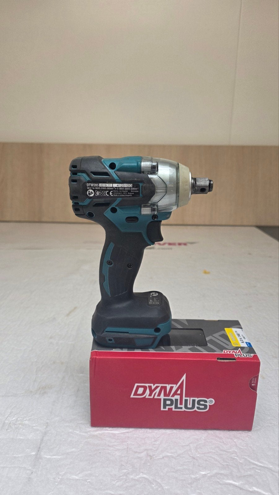 Makita DTW285 Accu Slagmoersleutel - Zo goed als nieuw, Doe-het-zelf en Verbouw, Gereedschap | Boormachines, 600 watt of meer