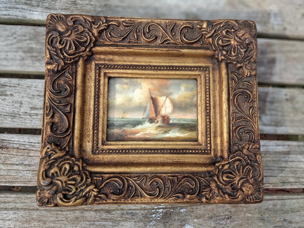 Miniatuur Olieverf Schilderij - Maritiem Zicht in Sierlijst, Antiek en Kunst, Bijzondere lijst, Ophalen of Verzenden, Olieverf