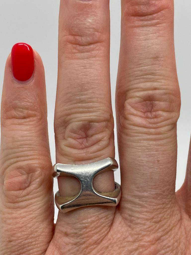 D822 Prachtige zilveren modernist ring (verstelbaar), Ophalen of Verzenden, Zilver, Ring
