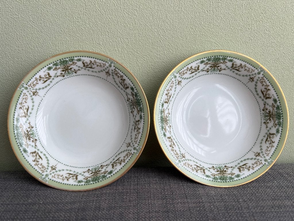 2 Vintage Porseleinen Schoteltjes - Tirschenreuth, Huis en Inrichting, Keuken | Servies, Gebruikt, Verzenden, Vintage, Bord(en)