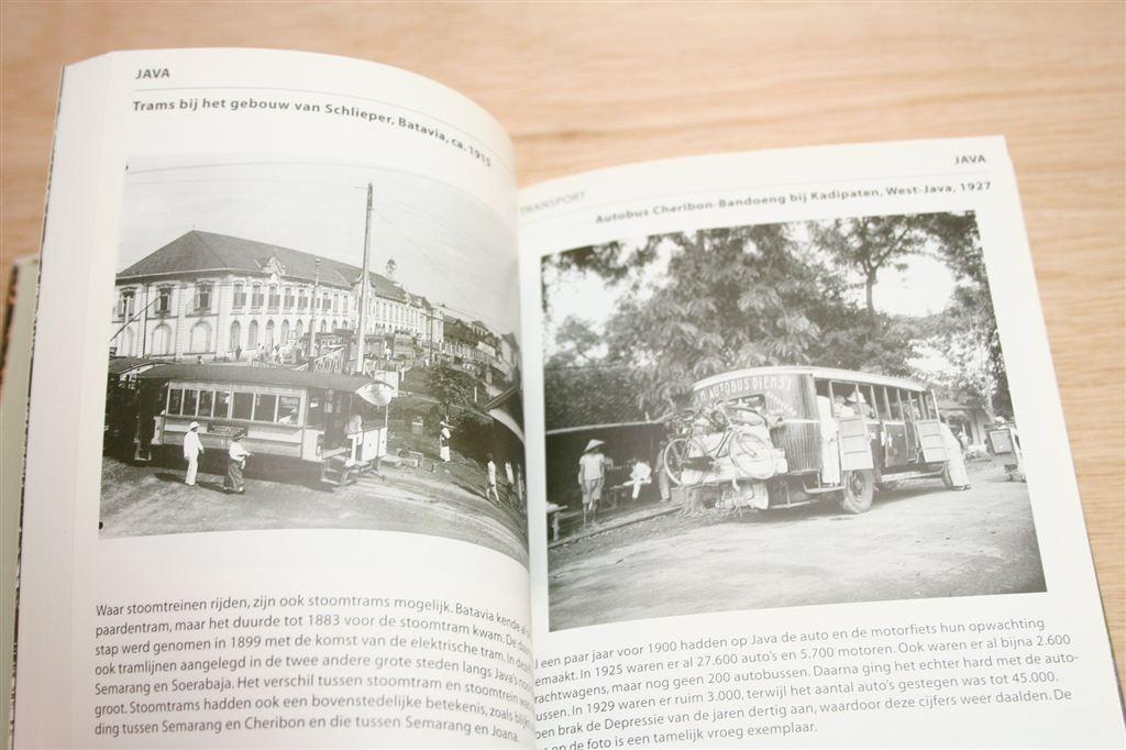 Het Indië Boek — Fotoboek Koloniaal Leven 1870-1942, Ophalen of Verzenden, Zo goed als nieuw