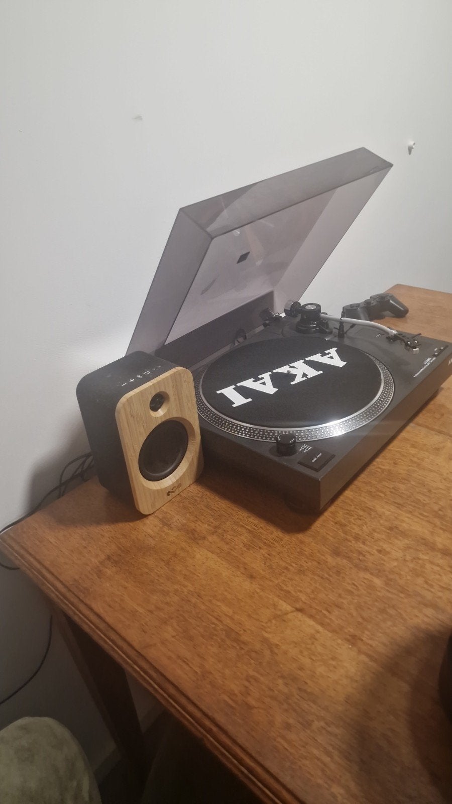 Akai ATT05U, Audio, Tv en Foto, Platenspelers, Ophalen, Zo goed als nieuw, USB-aansluiting, Platenspeler