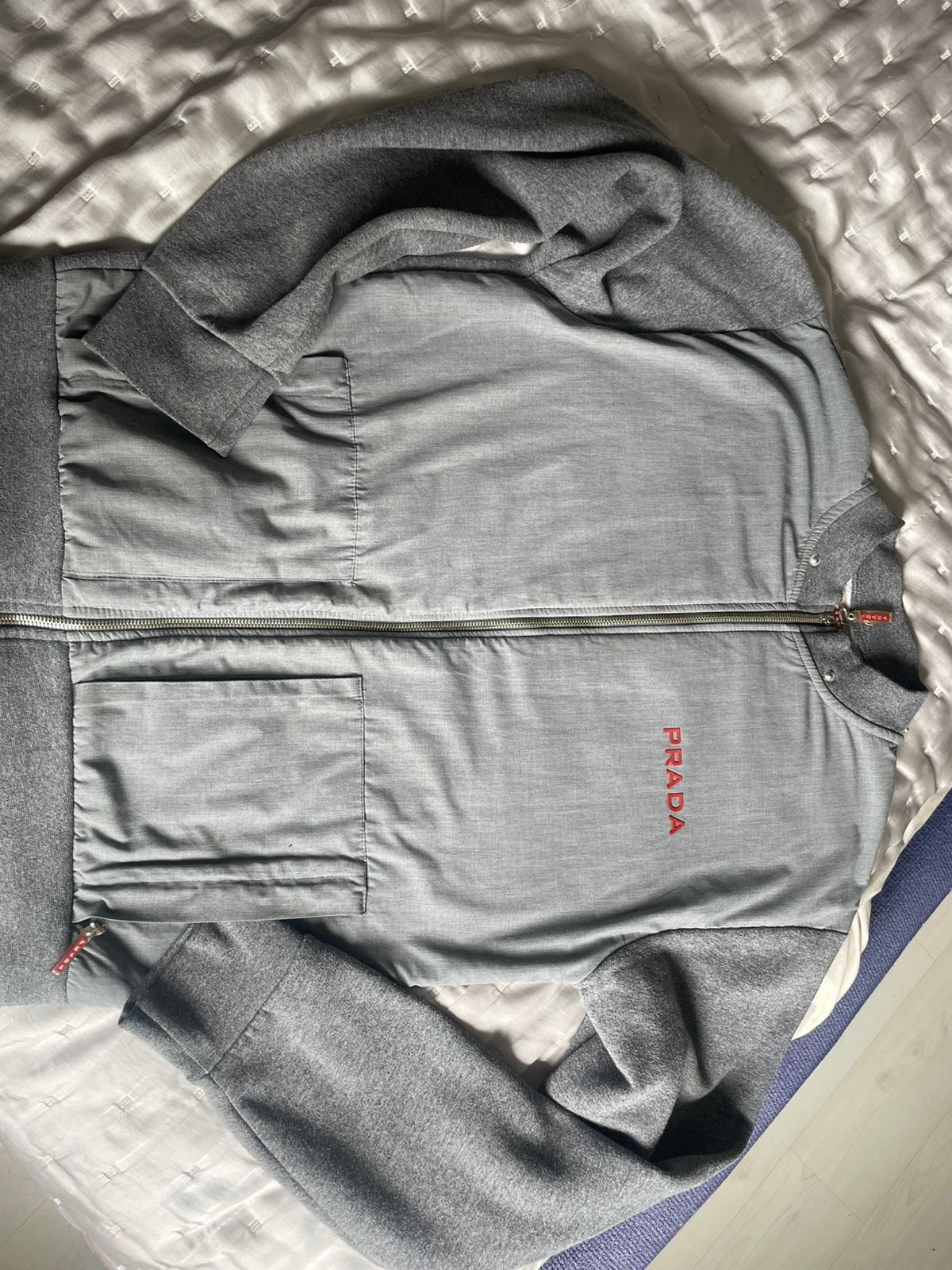 Prada vest m/l, Kleding | Heren, Jassen | Zomer, Ophalen of Verzenden, Zo goed als nieuw, Maat 48/50 (M), Grijs