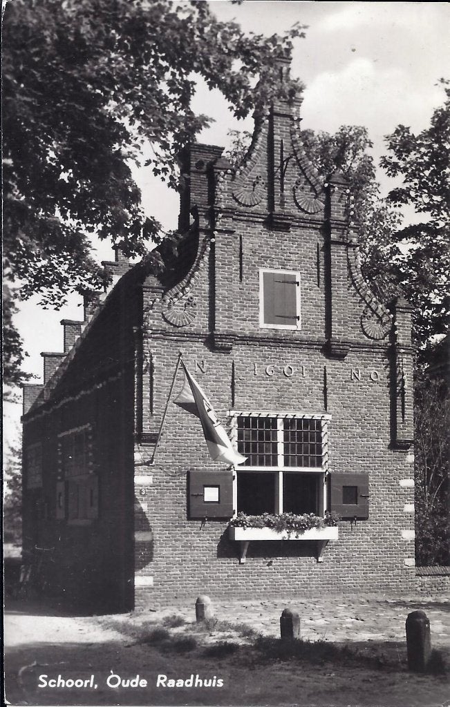 Schoorl raadhuis 1960 oude gelopen ansichtkaart ( 7854, Ophalen of Verzenden, 1960 tot 1980, Gelopen, Noord-Holland