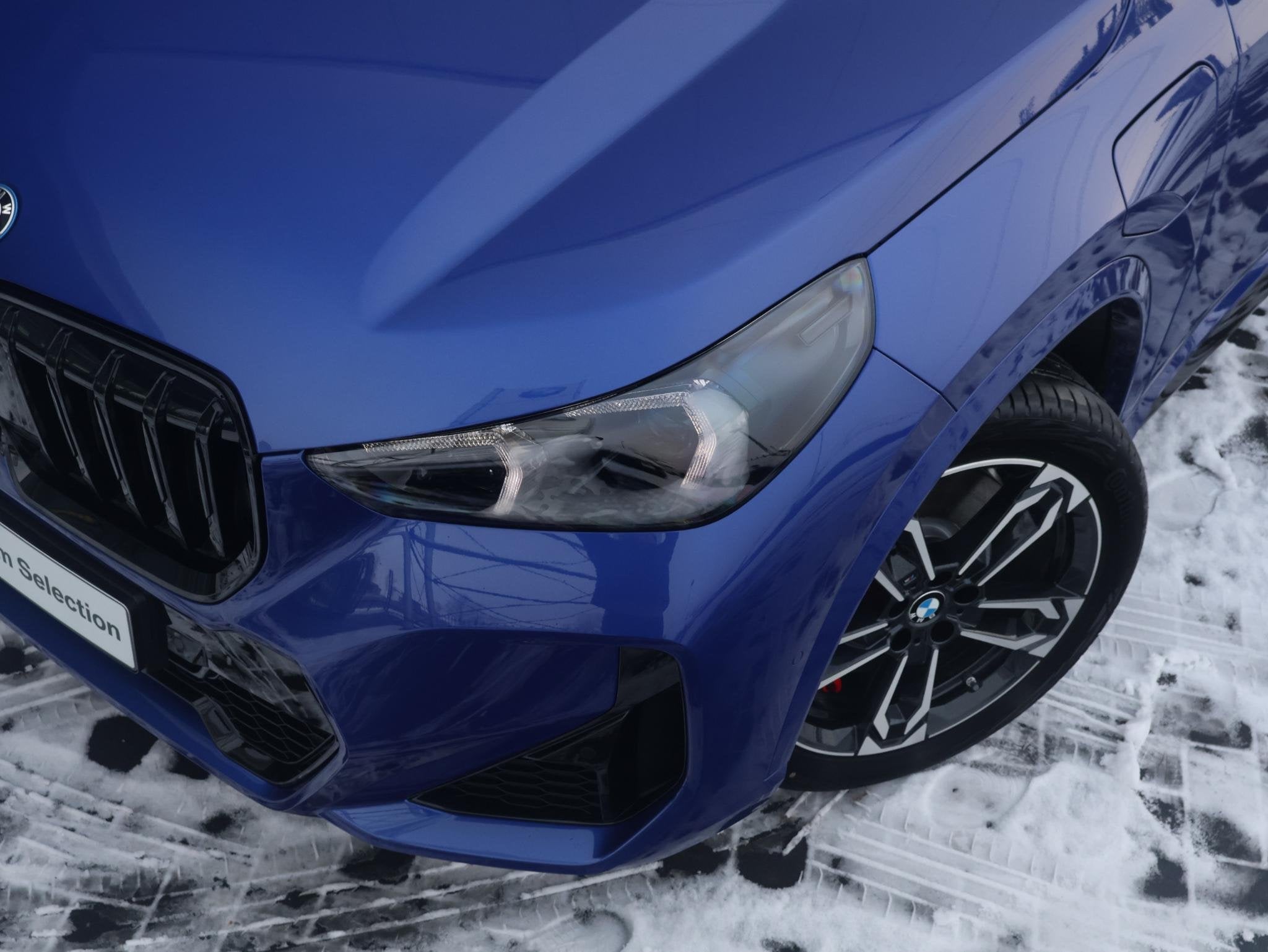 BMW X1 xDrive25e | SoH 100% | M Sportpakket Pro | Stuurwielr, Auto's, Stof, Blauw, 105 min, Bedrijf
