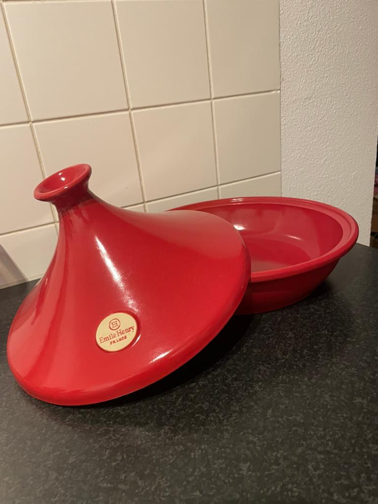 Emile Henry Tajine - Rood - Zo goed als nieuw, Overige typen, Ophalen of Verzenden, Zo goed als nieuw, Steen/keramiek