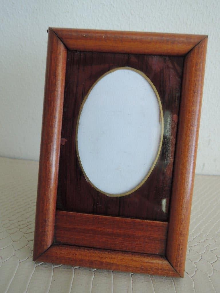 Ouderwets klein houten fotolijstje met glas, Audio, Tv en Foto, Fotografie | Fotolijsten, Hout, Ophalen of Verzenden, Zo goed als nieuw