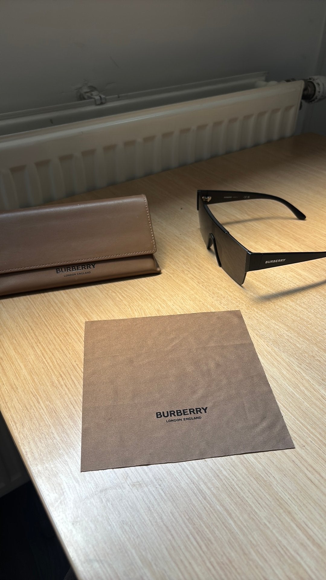 Burberry exclusive sunglasses, Overige merken, Zonnebril, Zwart, Ophalen of Verzenden