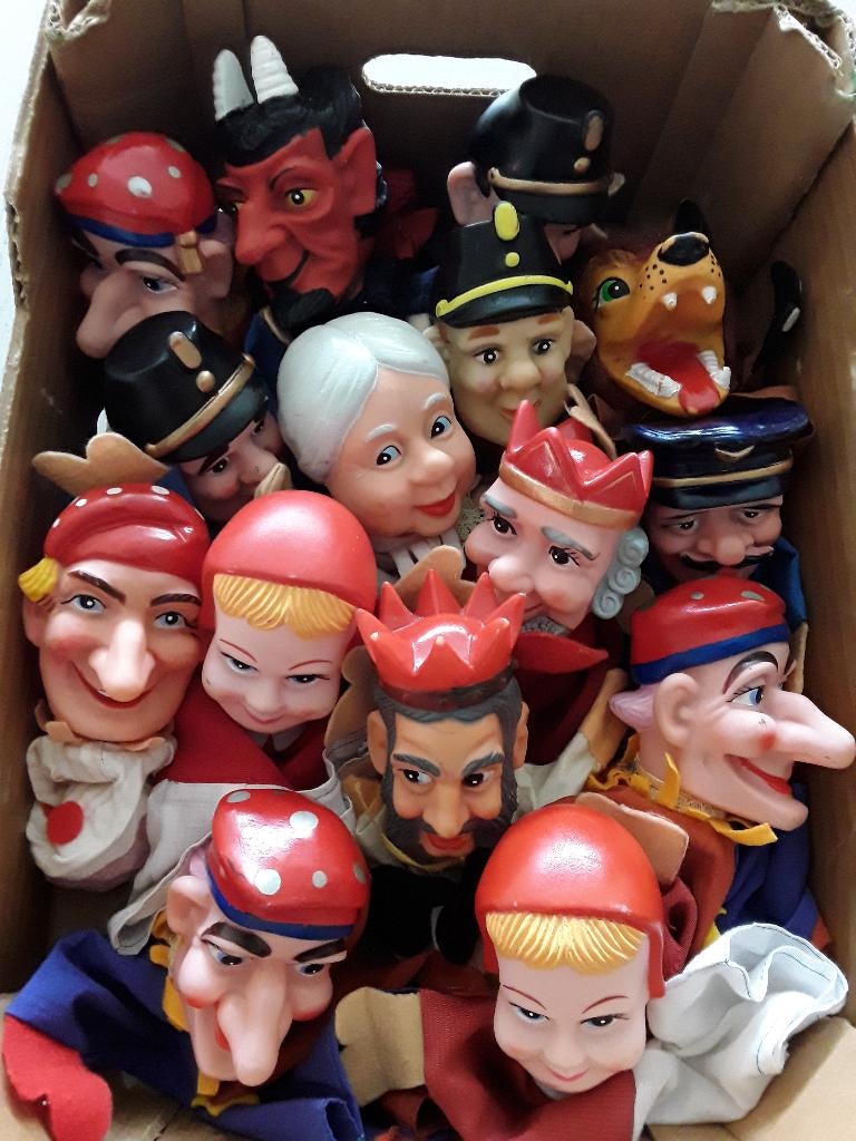 15 vintage poppenkastpoppen. handpoppen, Antiek en Kunst, Ophalen of Verzenden