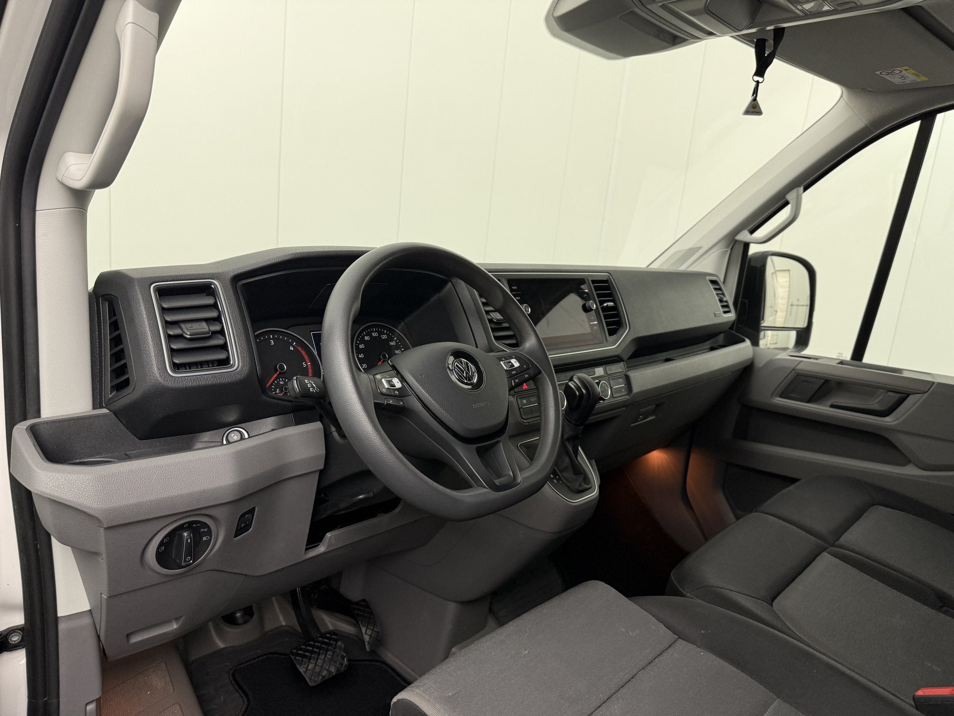 Volkswagen Crafter 2.0TDi 177PK Automaat L3H3 | Navigatie |, Automaat, Dealer onderhouden, Euro 6, Volkswagen