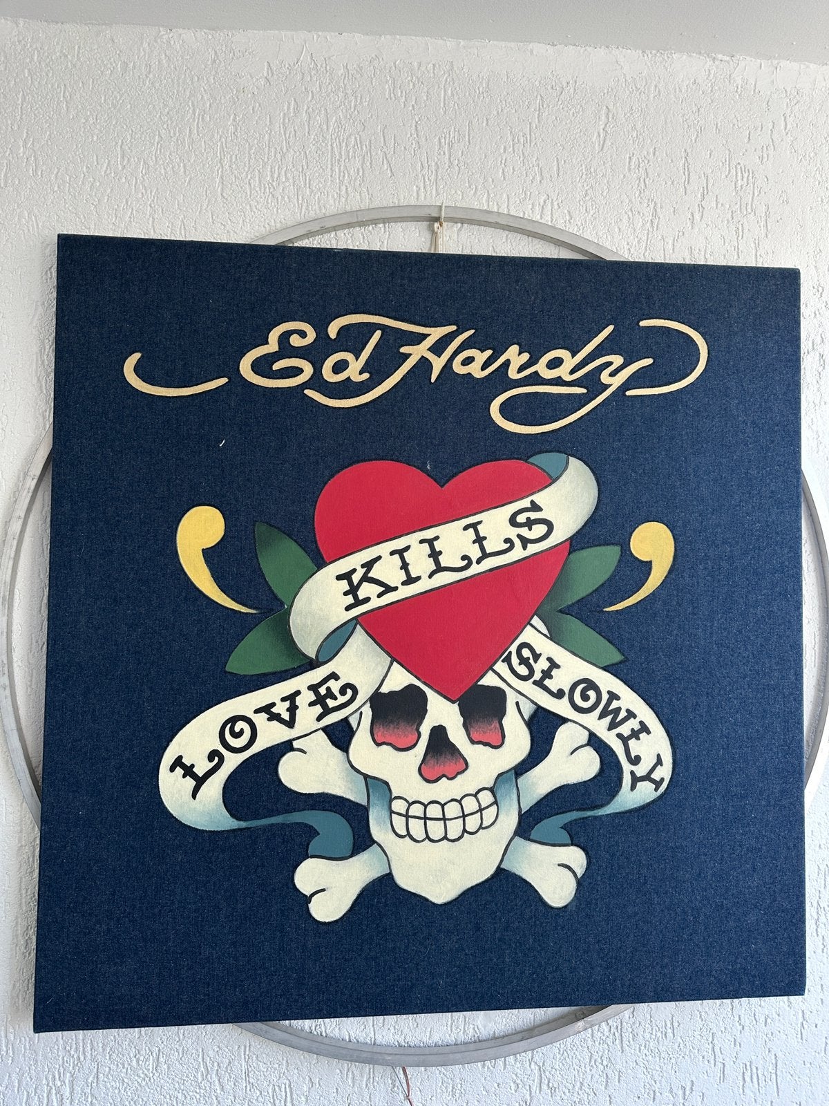 Ed Hardy schilderij op denim - originele winkel display, Antiek en Kunst, Ophalen