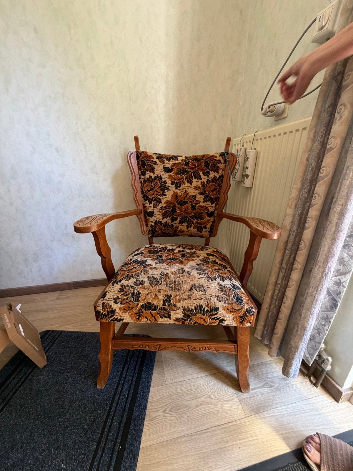 Opknapper fauteuil met bloemenprint, Ophalen, Gebruikt, 75 tot 100 cm, 50 tot 75 cm