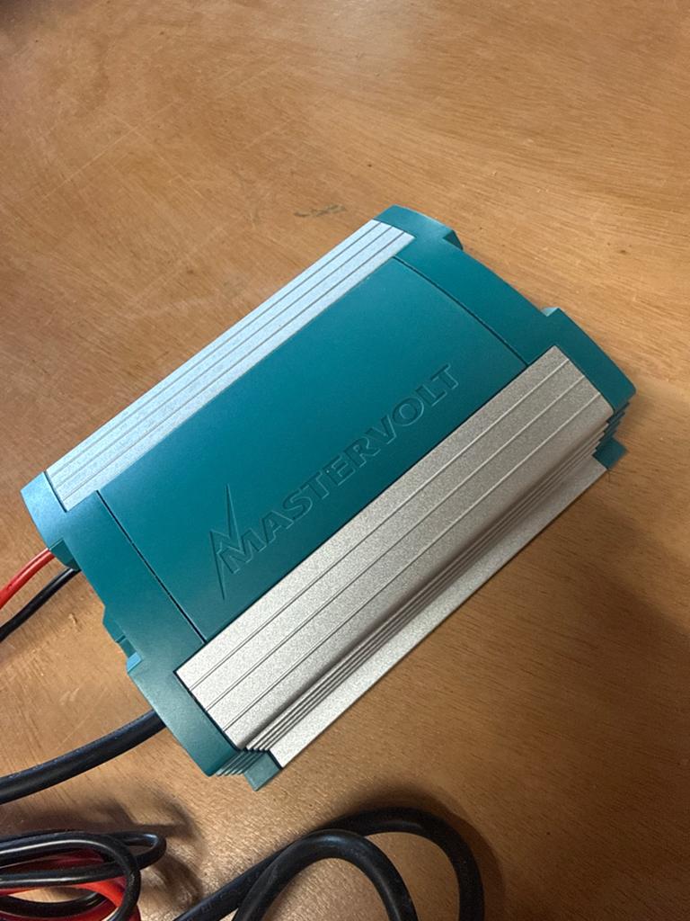 Mastervolt Chargemaster 24/06 Acculader, Ophalen, Gebruikt, Motor en Techniek