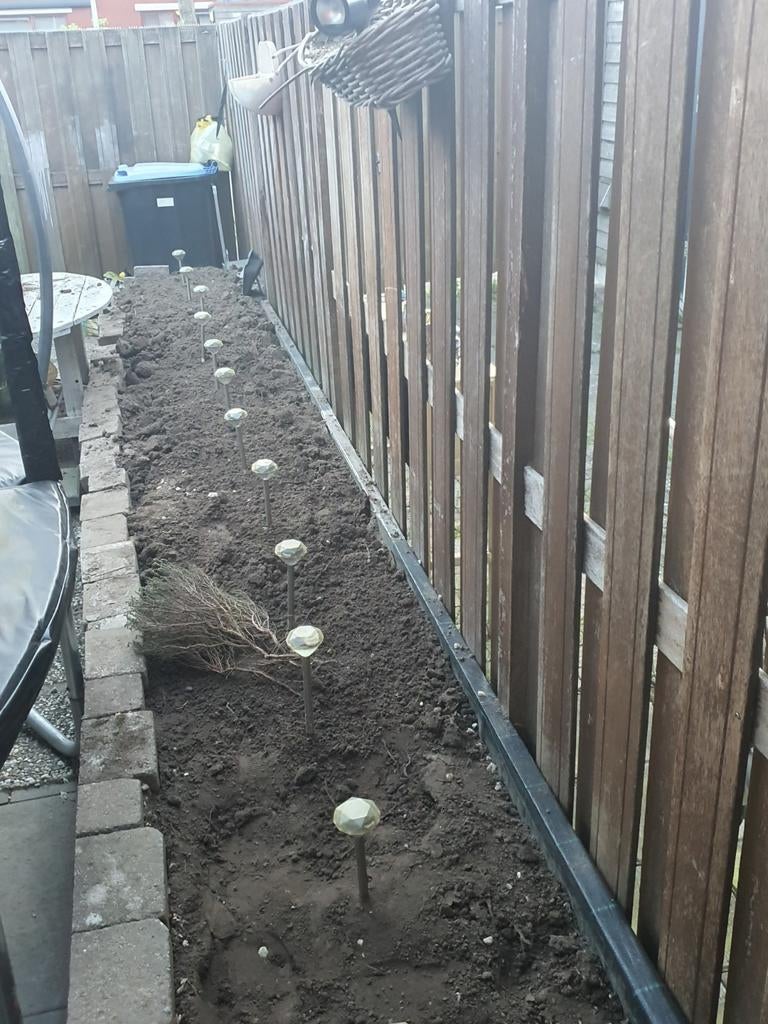 Gratis tuinaarde 2m3 makkelijk te bereiken voor transport, Ophalen, Tuinaarde