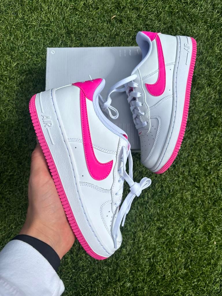 Nike air force 1 low white fuchsia - maat 37,5 - nieuw, J, Wit, Nieuw, Ophalen of Verzenden
