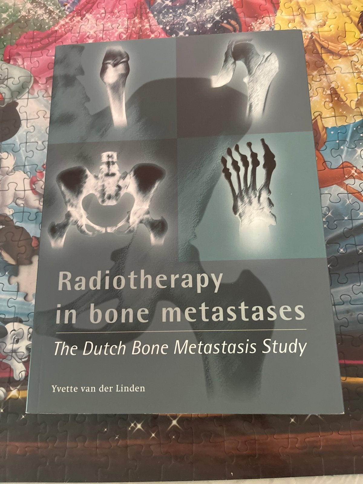Radiotherapy in Bone Metastases - Yvette van der Linden, Ophalen of Verzenden, Gelezen, Natuurwetenschap
