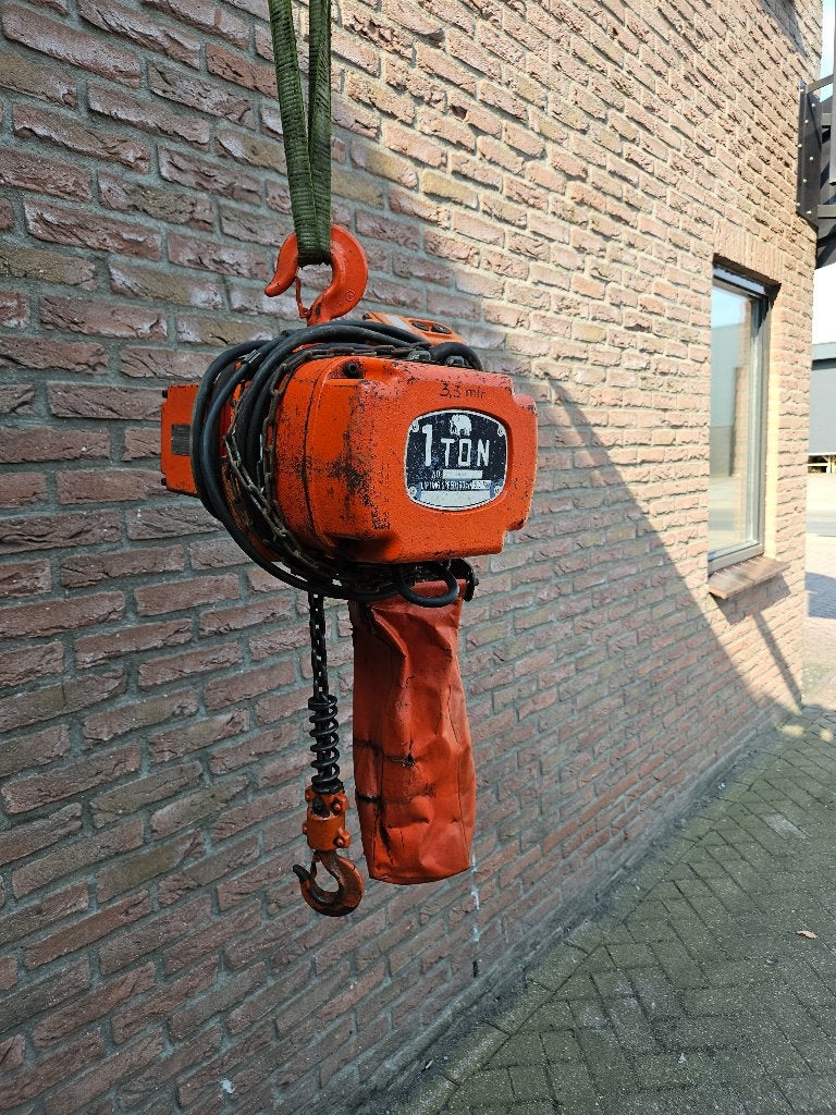 Takel elektrische kettingtakel 1000 Kg. Elephant, Ophalen, Gebruikt
