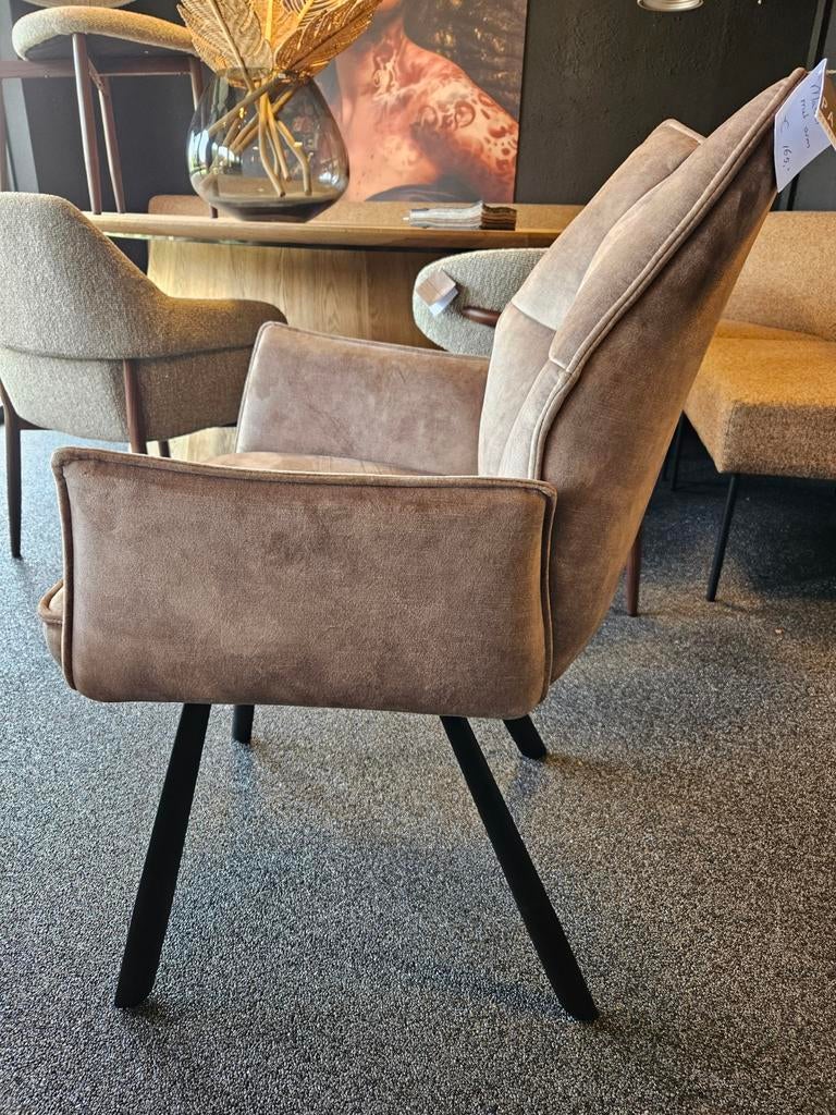Eetkamerstoel "mabel" velours handvat armleuning, Huis en Inrichting, Stoelen, Ophalen of Verzenden, Nieuw, Stof, Eén
