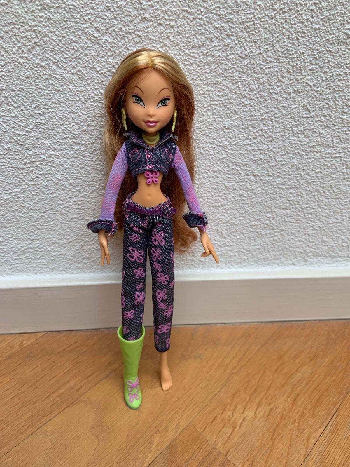 Winx Club Flora Denim, Ophalen of Verzenden, Zo goed als nieuw, Fashion Doll