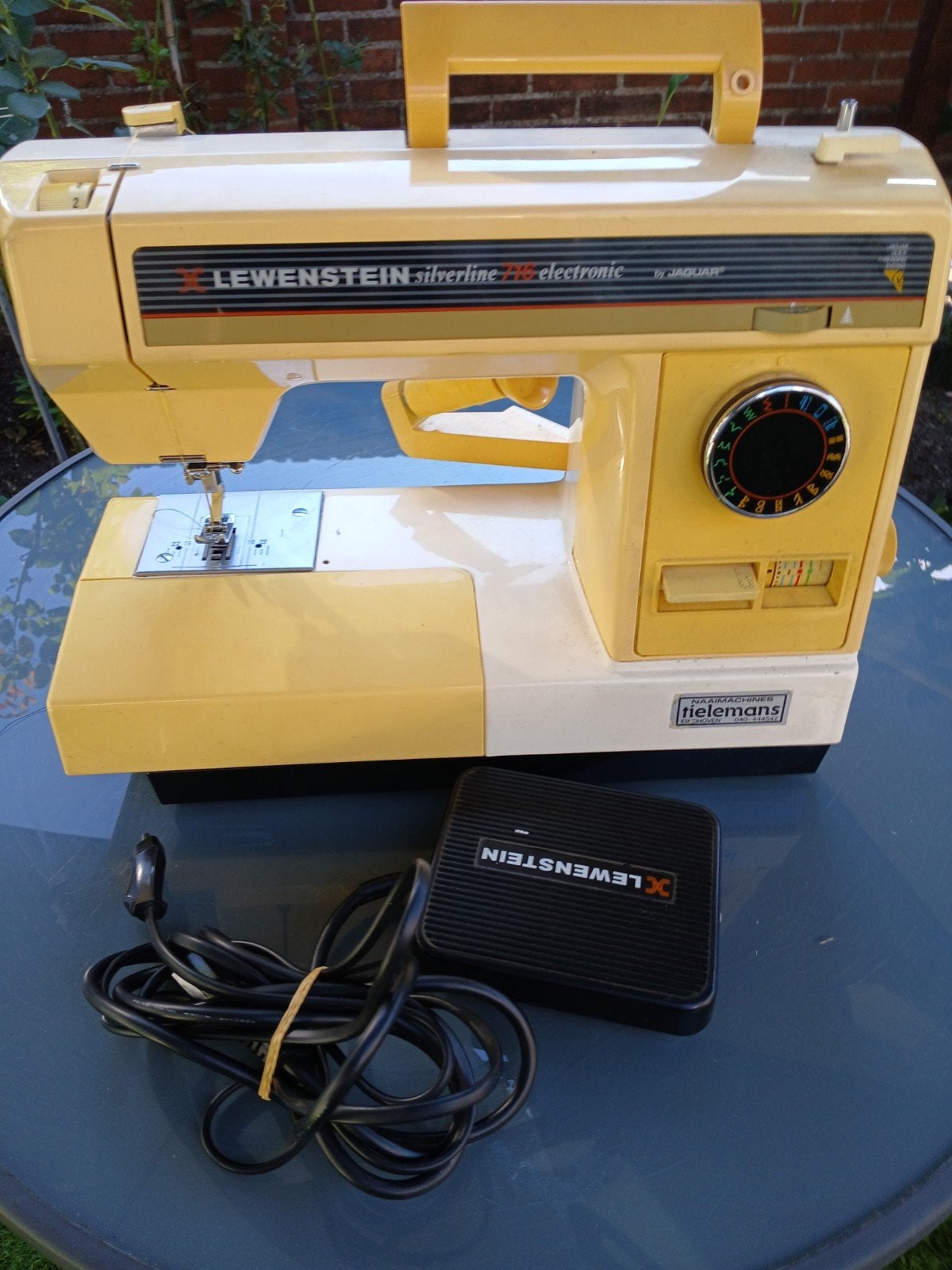 Naaimachine Lewenstien silverline., Hobby en Vrije tijd, Naaimachines en Toebehoren, Ophalen, Gebruikt, Naaimachine, Lewenstein