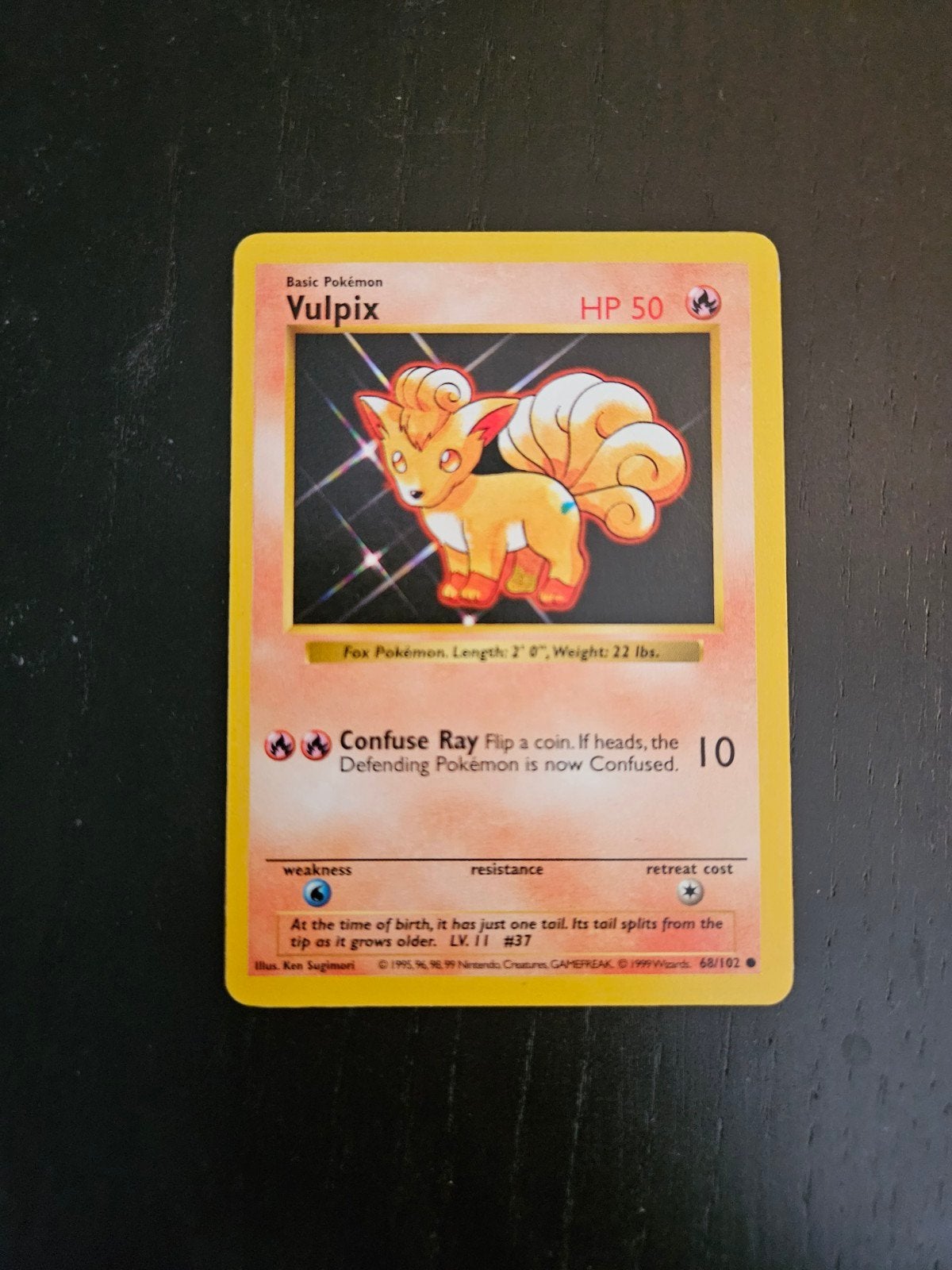 Pokemon Kaart: Vulpix Shadowless Blue Dot Error Near Mint, Ophalen of Verzenden, Zo goed als nieuw, Losse kaart, Foil