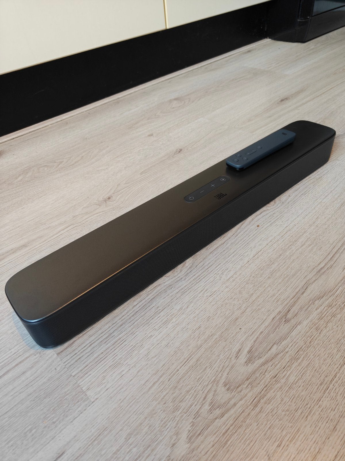 JBL Soundbar met afstandsbediening en HDMI kabel, Ophalen, Bluetooth, Zo goed als nieuw