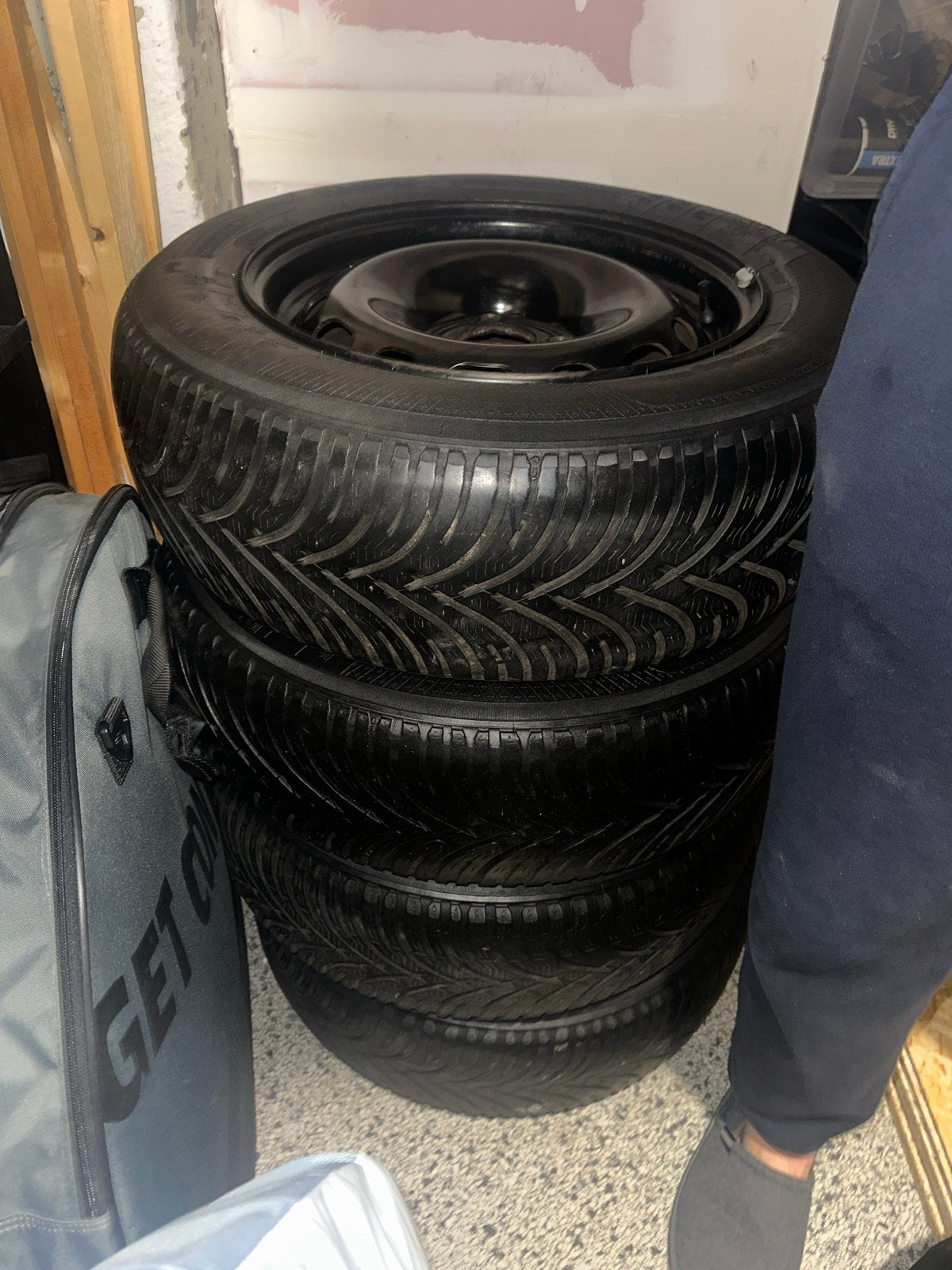 Citroen berlingo -Winterbanden op velg - 195/65 R15, Ophalen, Gebruikt