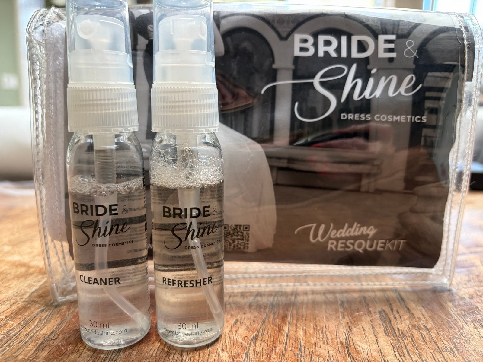 Bride & Shine Wedding ResqueKit - Dress Cosmetics, Kleding | Dames, Trouwkleding en Trouwaccessoires, Ophalen, Nieuw, Meerkleurig