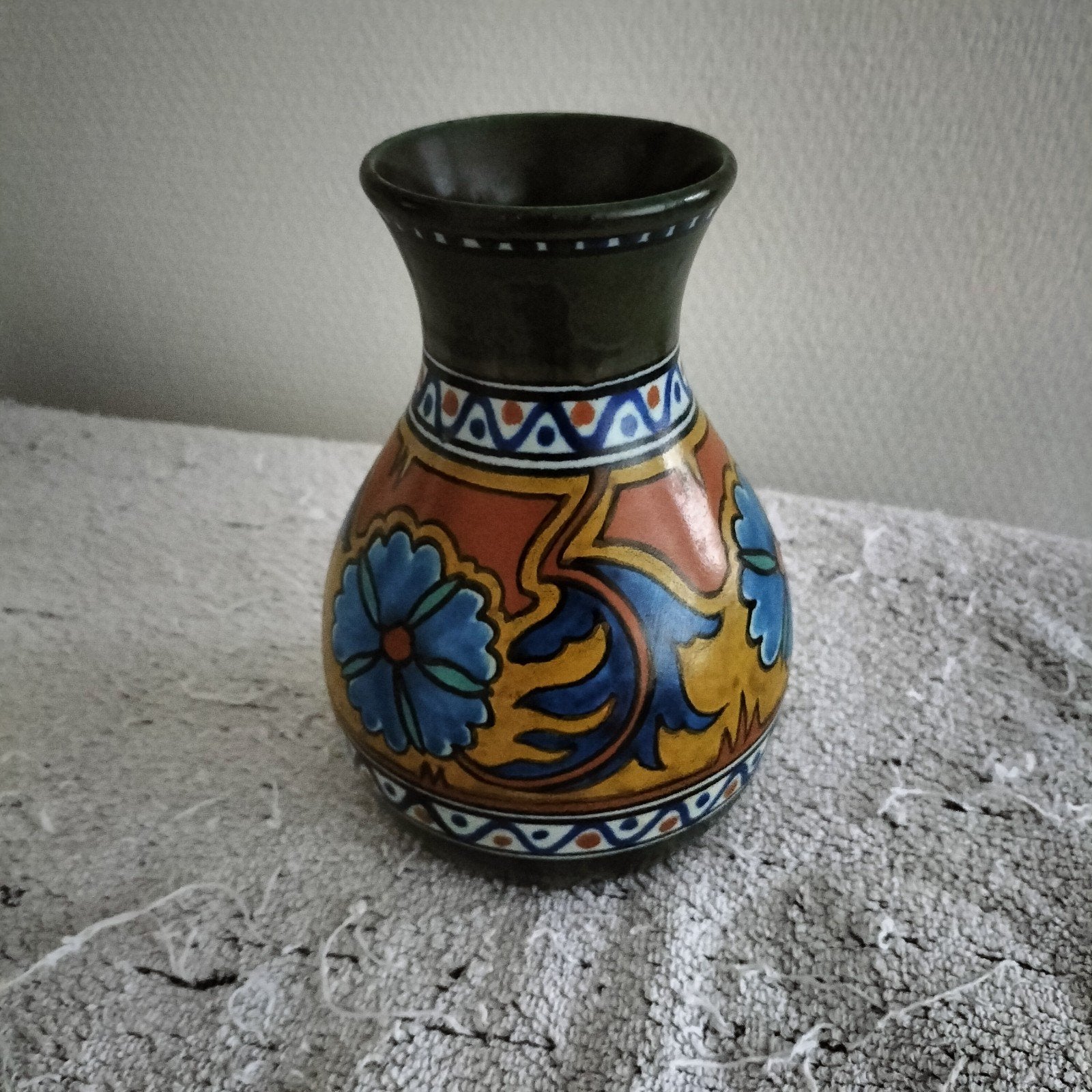 Art Nouveau Vaas 'Anjer' Plateelbakkerij Zuid-Hollan, Ophalen of Verzenden