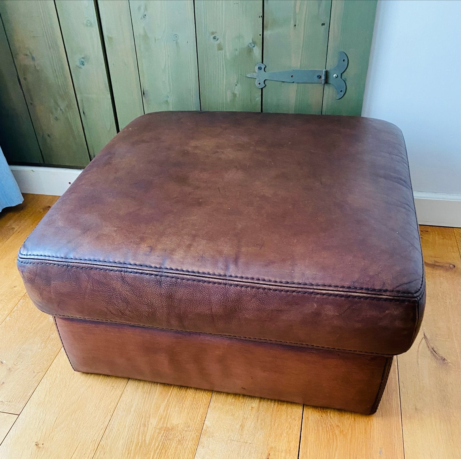 NIEUW Bruin leren Linteloo/Machalke Poef/Hocker, Ophalen, Nieuw, Leer, 50 tot 75 cm